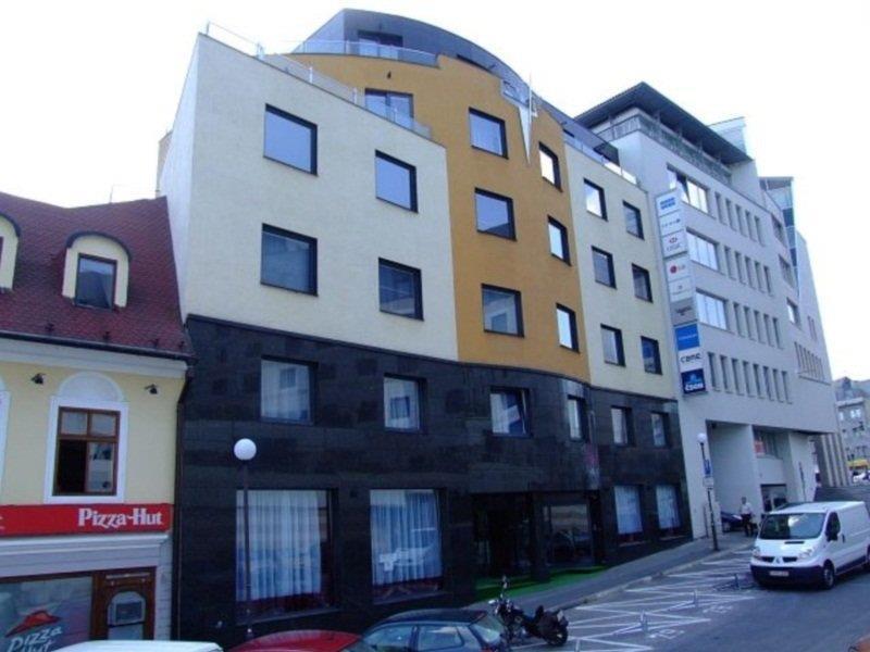 President Hotel Bratislava Buitenkant foto